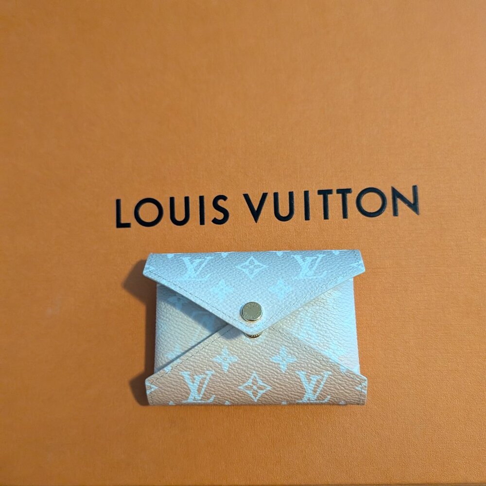 Authentic Louis Vuitton By the Pool Peach Pochette Kirigami PM Card Coin Purse